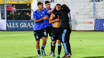 Estudiantes reaccionó a tiempo y se quedó con un empate ante San Telmo