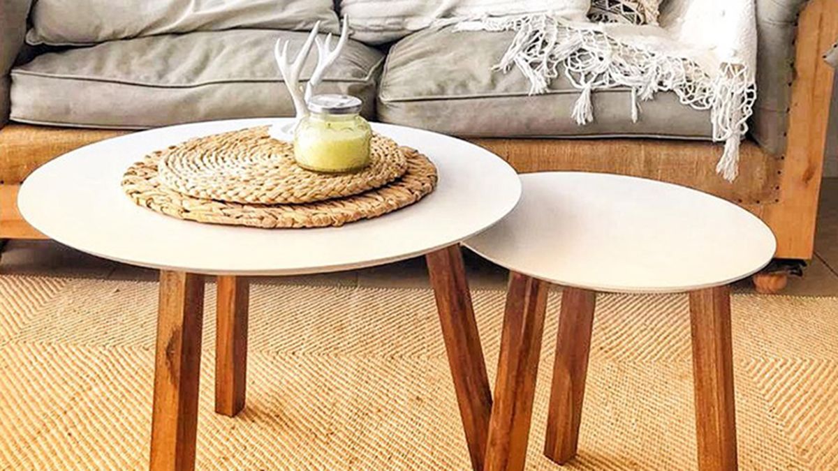 El dúo de mesas auxiliares son ideales para organizar y decorar ya sea juntas o por separado - Imagen Pinterest
