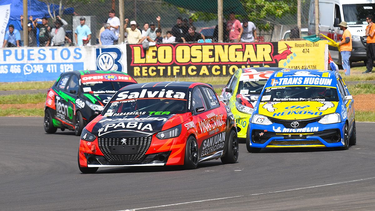 Los cuatro primeros de la Clase 2 de Concordia, Coltrinari, Bestani, Beitia y Damiani