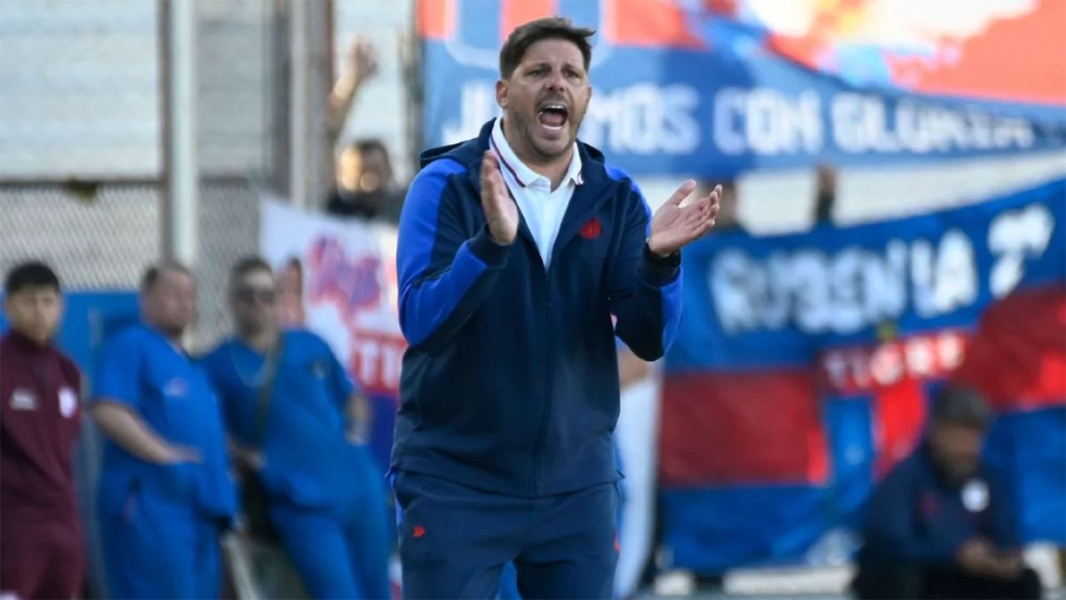 Damián Ayude dejó de ser el entrenador de San Lorenzo