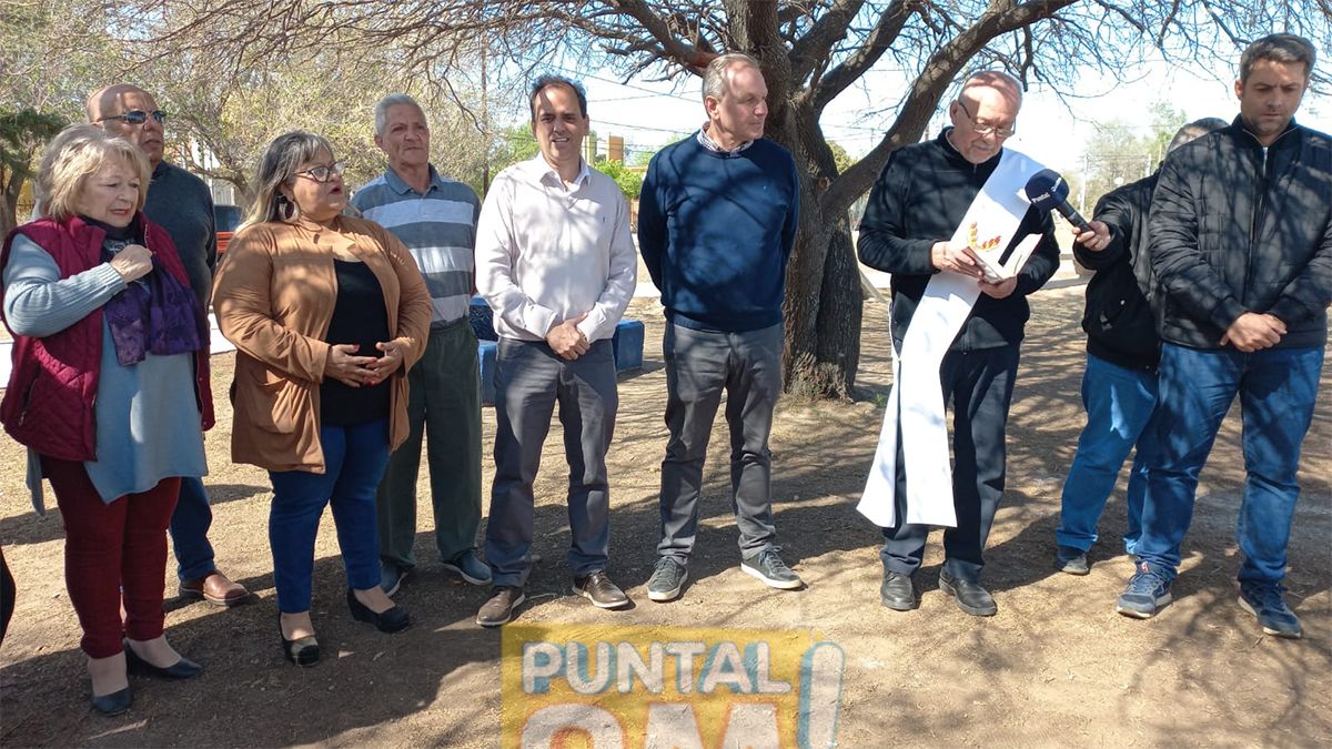 El intendente Juan Manuel Llamosas deja habilitadas las obras de puesta en valor de la Plaza Sagrado Corazón de Jesús