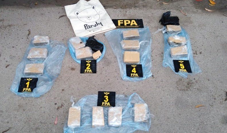 La FPA secuestró cinco kilos de marihuana en el barrio San Juan Bautista