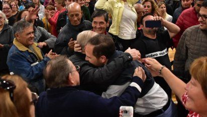 Ante una multitud, Gill lanzó su campaña en busca de la reelección