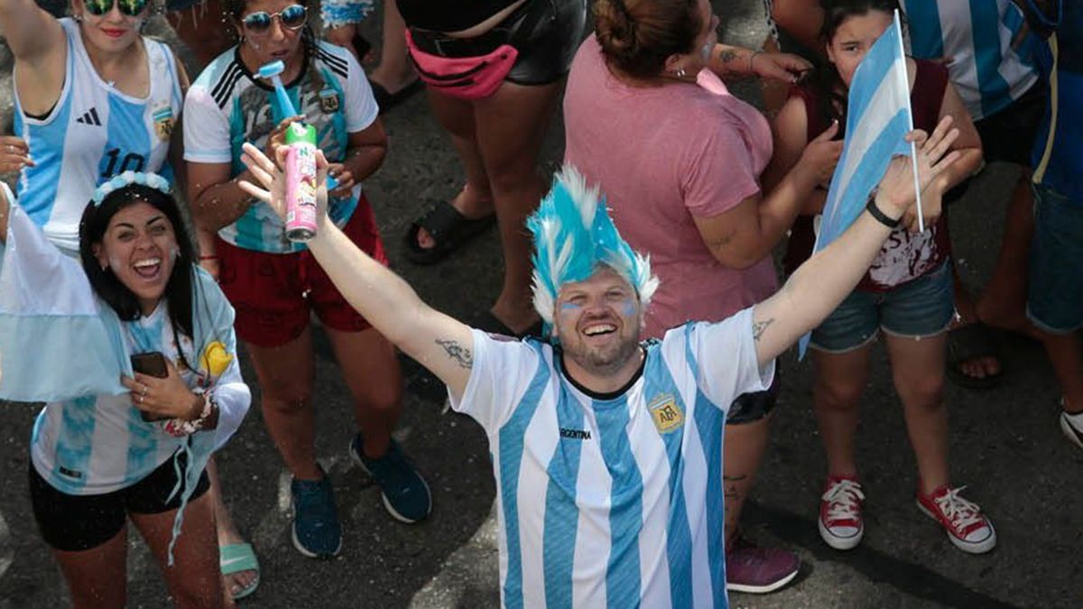 Río Cuarto salió a las calles para celebrar la final del Campeonato Mundial. Foto: Matias Tambone.