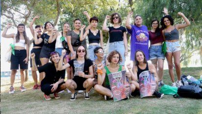 Asamblea Feminista de Villa María encabezó una movilización desde la Costanera por el Día de la Mujer