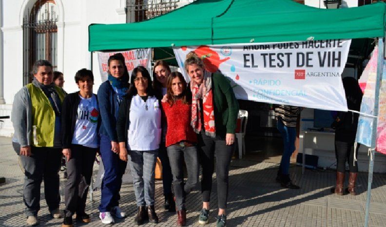 Una apuesta a la salud: en Laboulaye realizaron test de VIH en la plaza central