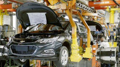 Sin mejoría: la actividad económica se desplomó 6,8 por ciento en marzo