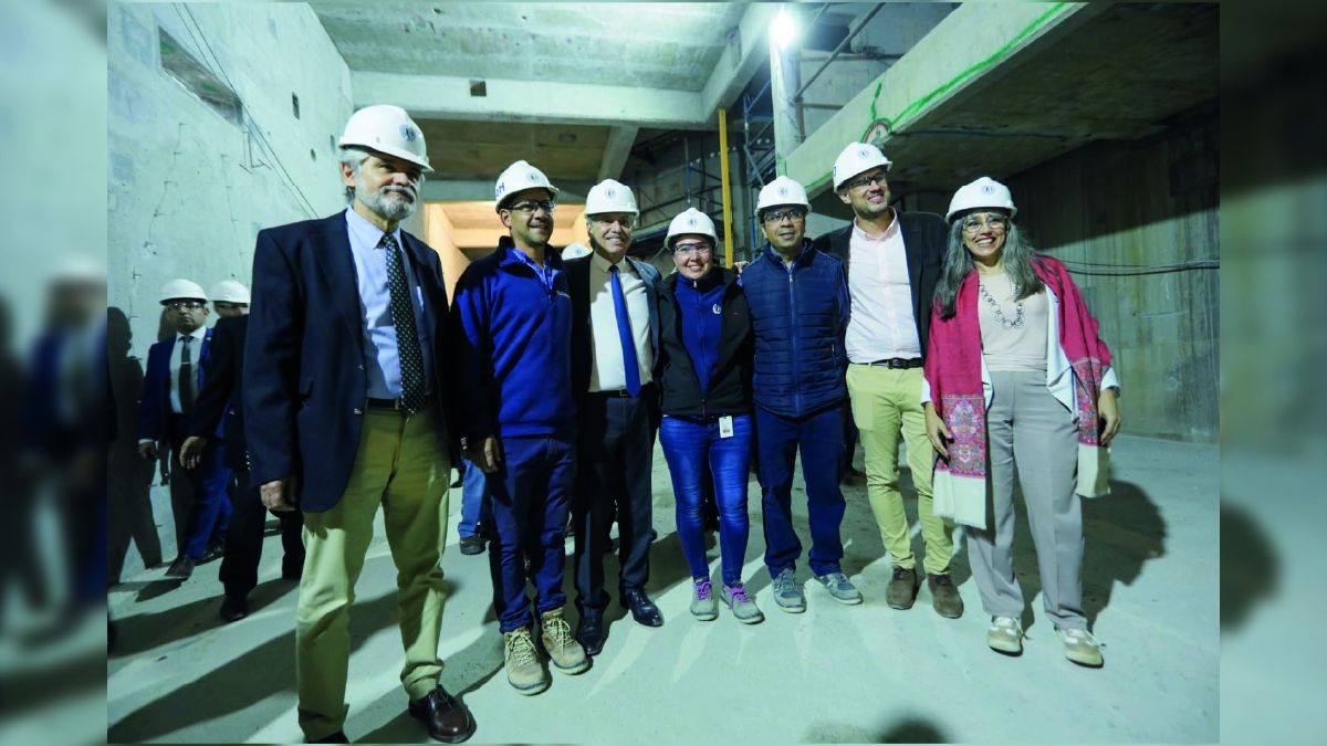 El Presidente recorrió las obras del primer reactor nuclear de potencia argentino