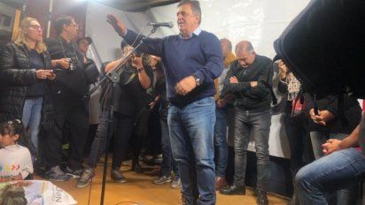 Negri encabezó un acto en la capital de cara a las elecciones del domingo
