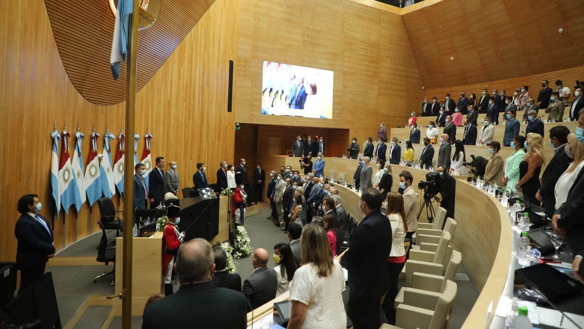 El gobernador abrió el período de sesiones ordinarias de la Unicameral.