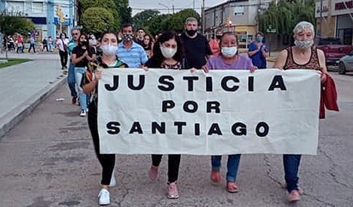 Marcha en Berrotarán, a un mes del crimen del policía