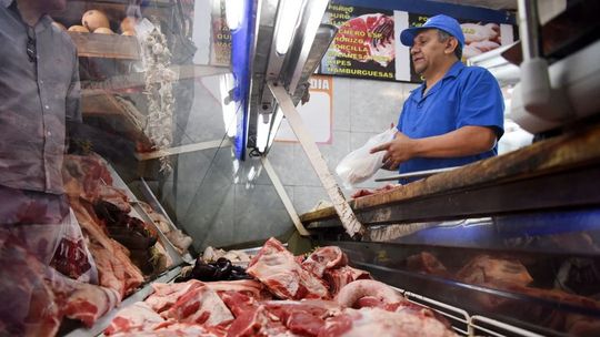 Los argentinos comen 5 kilos menos de carne que el año pasado Los argentinos comen 5 kilos menos de carne que el año pasado