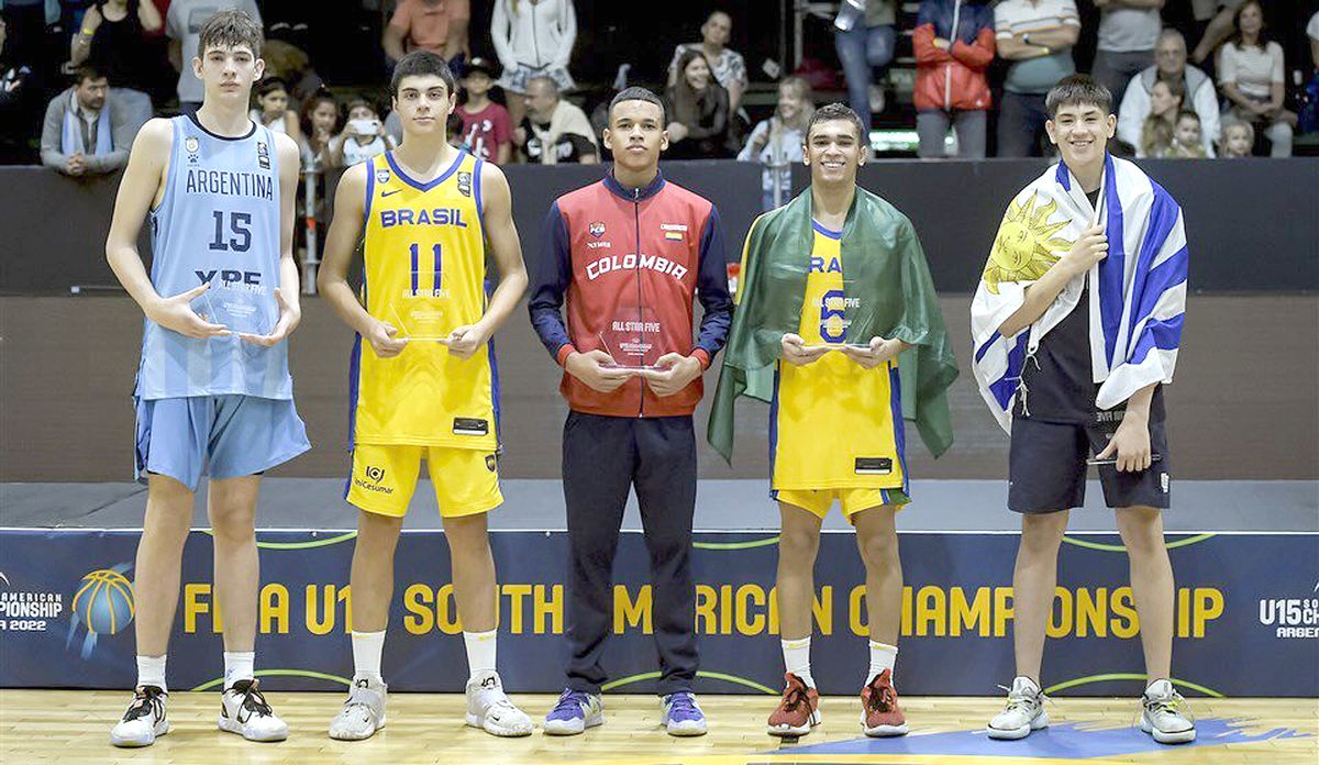 Iván Prato fue el único argentino que integró el quinteto ideal del campeonato FIBA South American Championship. “Ahora hay que clasificar al Mundial”. 