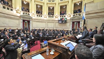 Paquete fiscal en el Senado: el Gobierno perdió Ganancias y bienes personales en la votación en particular