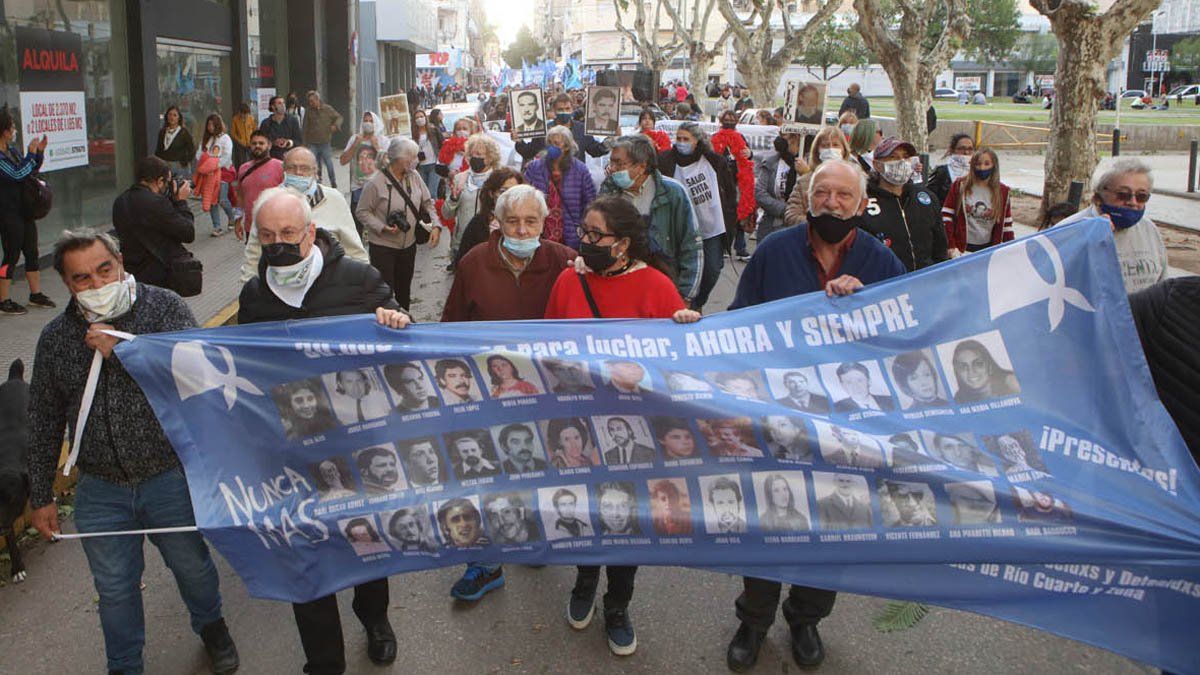 La marcha en el Día de la Memoria