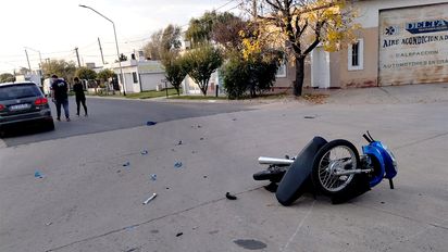 Un choque dejó una joven motociclista lesionada en el oeste