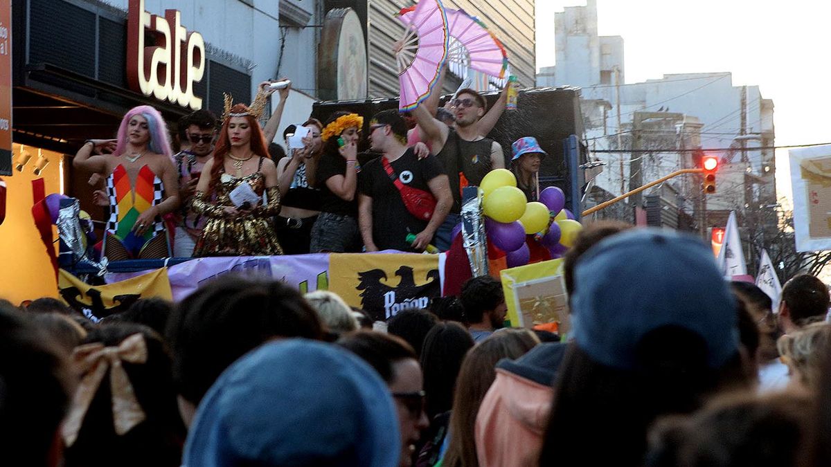Masiva Marcha de la Diversidad por la reivindicación de la lucha LGBTIQ+