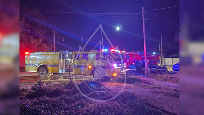 Severos daños en una vivienda que se incendió y dejó 4 personas intoxicadas por inhalar humo