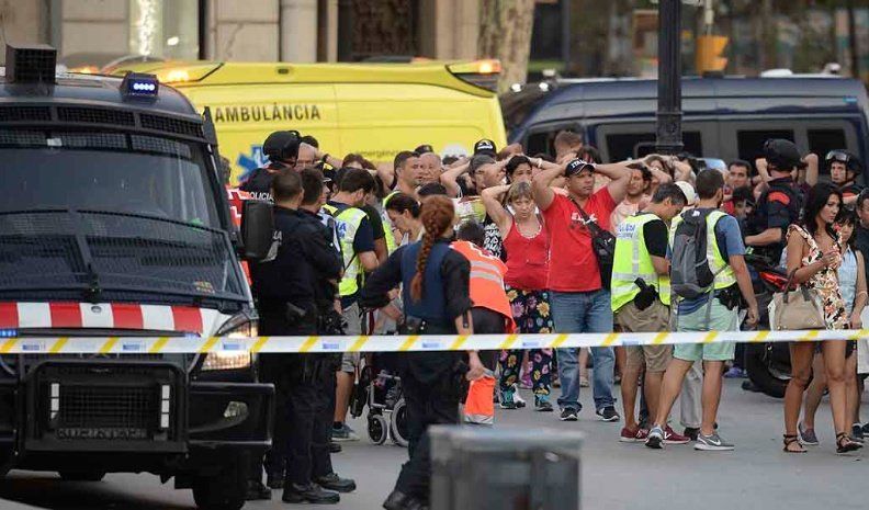 Europa sacudida por un atentado en Barcelona.