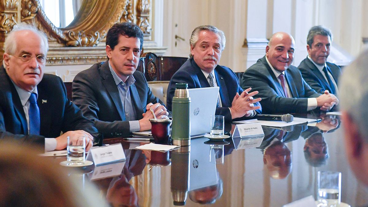 Alberto Fernández encabezó hoy una reunión de gabinete en la Casa Rosada.