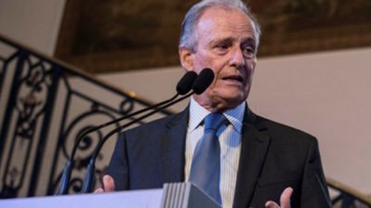 Manuel Tagle, presidente de la Bolsa.