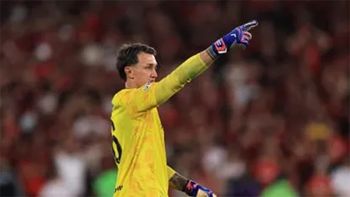 Fernando Muslera, el héroe de la noche de Estudiantes de La Plata al atajar 3 penales Fernando Muslera, el héroe de la noche de Estudiantes de La Plata al atajar 3 penales