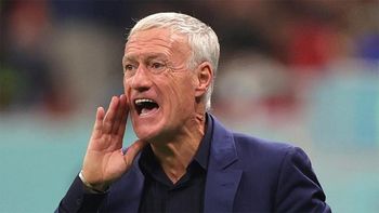 Didier Deschamps, entrenador de la selección de Francia, volvió a su país por el fallecimiento de su madre Didier Deschamps, entrenador de la selección de Francia, volvió a su país por el fallecimiento de su madre