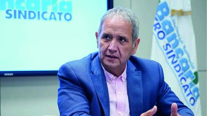 En enero el sueldo mínimo de un bancario será de 904 mil pesos