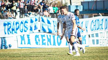 Con el gol de Alejo Mainero, el Albo festejó ante su gente. Foto: Prensa Atenas Con el gol de Alejo Mainero, el Albo festejó ante su gente. Foto: Prensa Atenas