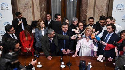 No hubo quórum para una comisión que presidiría Carrió