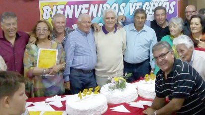 La vuelta al barrio: En La Carlota, vecinos del Obrero se reencontraron después de 50 años