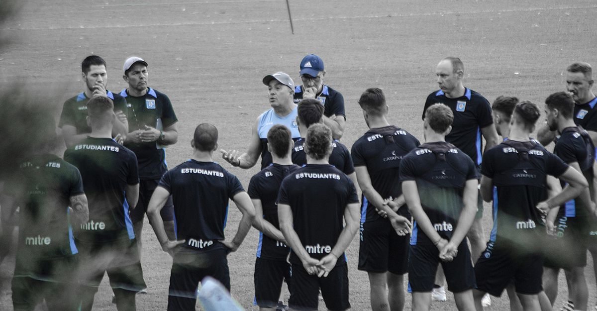 El plantel profesional entrena en el predio Pablo Aimar bajo las directivas del técnico Marcelo Vázquez