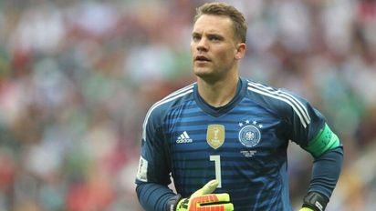Manuel Neuer se retiró de la Selección de Alemania tras la eliminación ante Paraguay