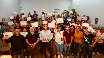 Programa Manta: 120 vecinas y vecinos concluyeron los talleres de oficio artesanal