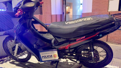 Dos detenidos al recuperar una moto en cercanías del puente negro