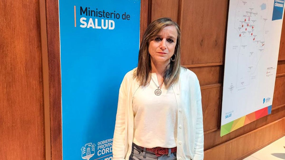 La doctora Gabriela Barbás promete soluciones para desactivar las protestas en los hospitales de la provincia. 