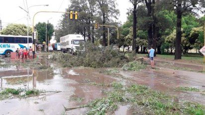 Rige un alerta por tormentas fuertes con ráfagas