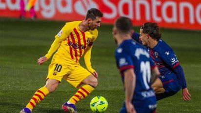 Barcelona venció al Huesca en la Liga de España