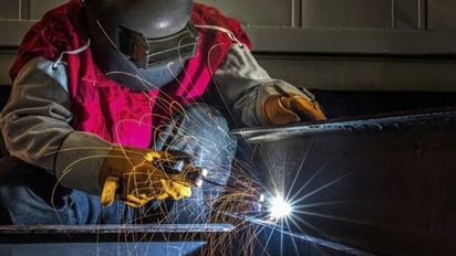 La actividad industrial creció 12%, pero sigue debajo de los niveles de 2023