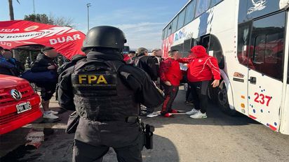 FPA detuvo a dos barrabravas de Independiente y secuestró estupefacientes en autopista Córdoba-Rosario