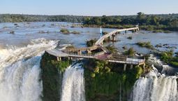 cataratas del iguazu: el circuito garganta del diablo esta inhabilitado por aumento del caudal de agua