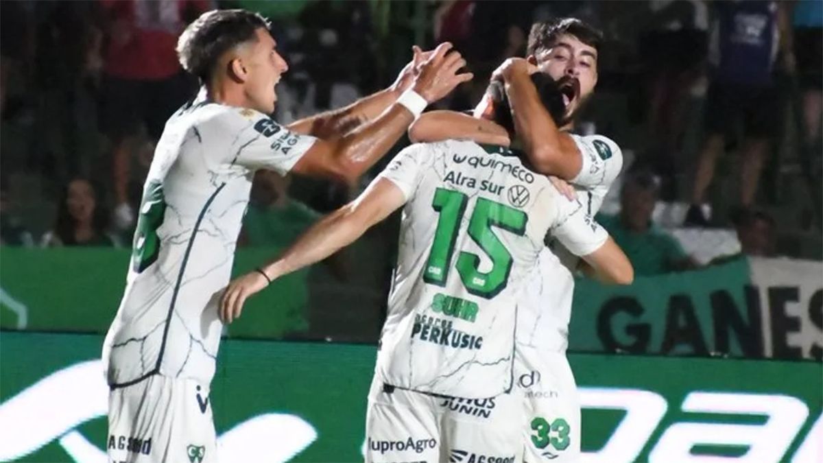 Sarmiento y Martín de San Juan igualaron 1-1 por la cuarta fecha del Torneo Apertura.