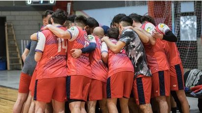 Universitario juega ante General Paz Junior en Córdoba por el ascenso 