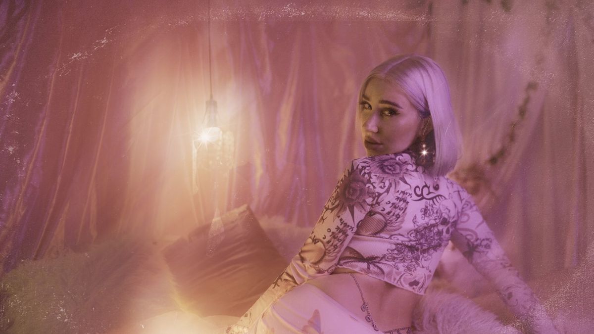 Mechi Pieretti incorpora «Solita» los avances feministas a la música urbana