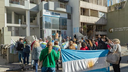 Río Cuarto, entre los 150 municipios que le reclaman al Pami por deudas