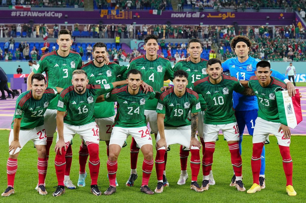 México y Polonia disputaron ayer un partido por la primera fecha del Grupo C.