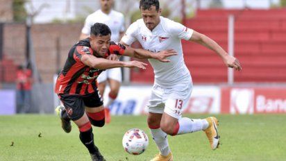 Estudiantes de La Plata le ganó por 2 a 1 a Patronato