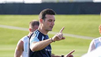 Desde hoy se inicia la cuenta regresiva para Lionel Scaloni y el seleccionado argentino para defender el titulo obtenido en Qatar 2022. Hoy amistoso ante Honduras, el martes con Islandia y el 16 el debut oficial en el Mundial.