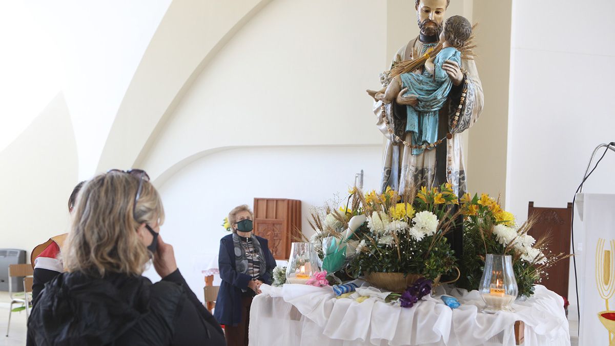 Los fieles pidieron y agradecieron al patrono del pan y el trabajo.