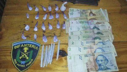 Tres detenidos en barrio Oncativo con 22 dosis de cocaína